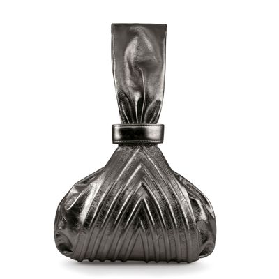 a black and white photo of a vase