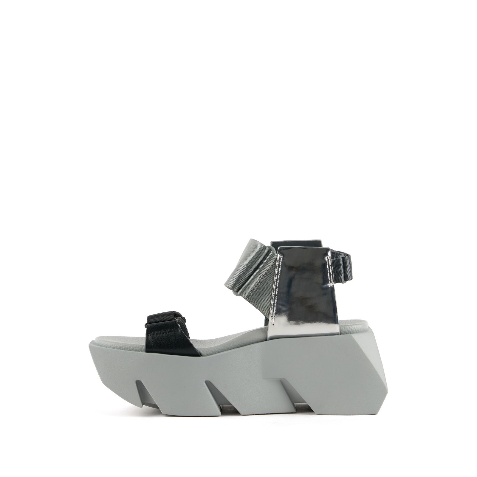 a women's shoe with a wedged platform