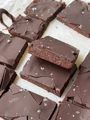 a close up of a bunch of brownies on a table
