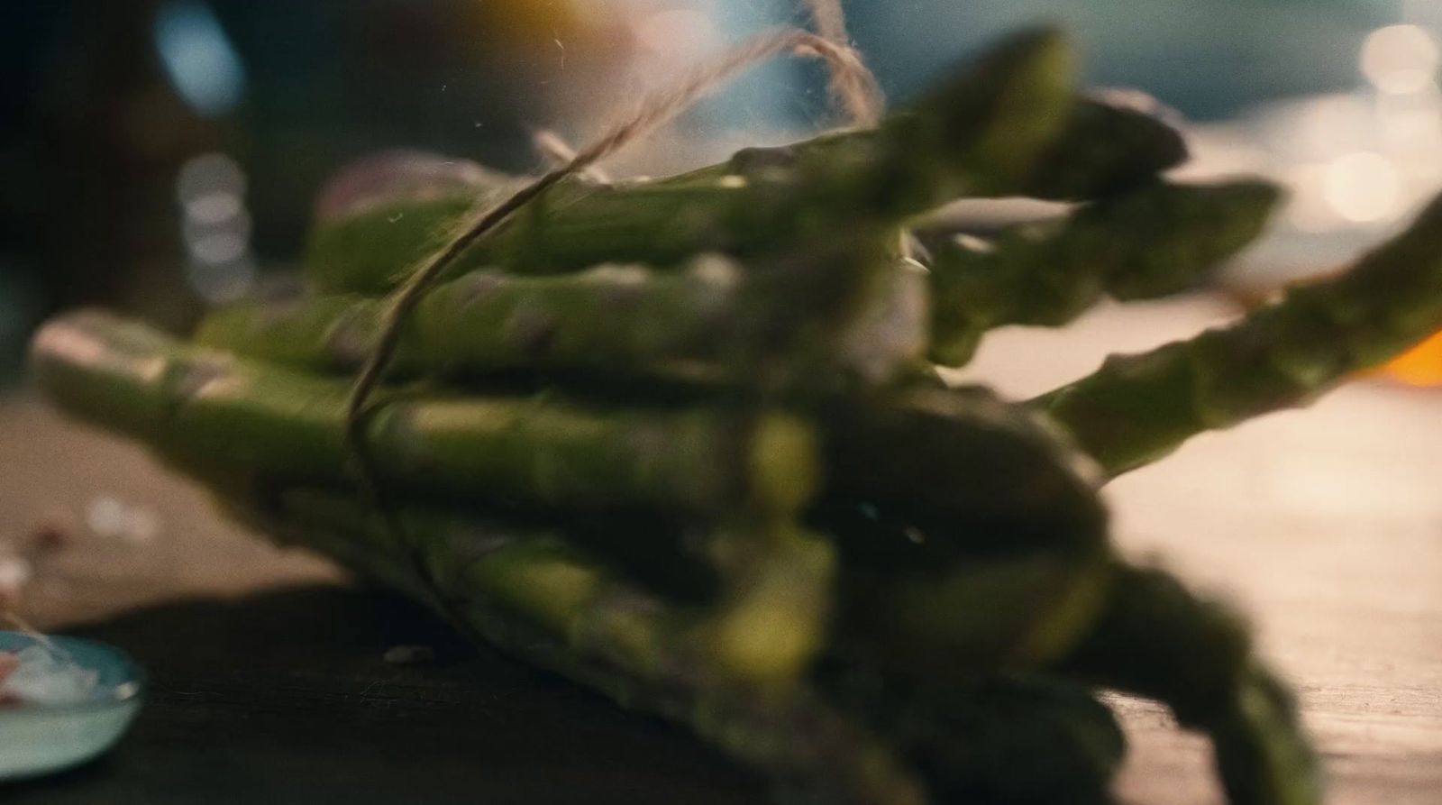 a bunch of asparagus sitting on a table