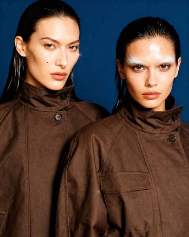 a couple of women standing next to each other