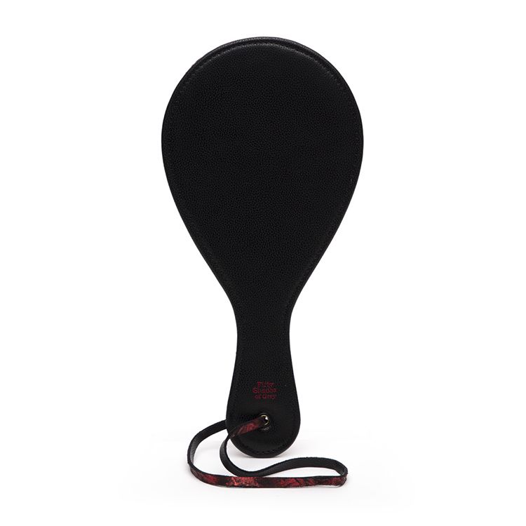 a black paddle paddle on a white background