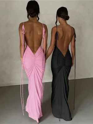 a couple of women standing next to each other