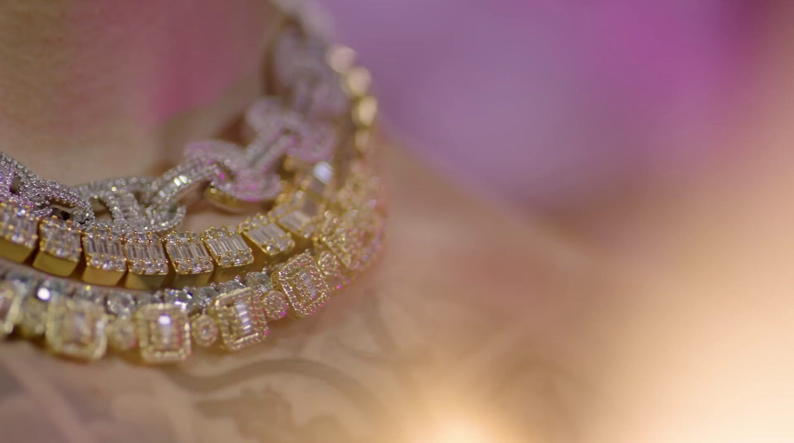 a close up of a diamond necklace