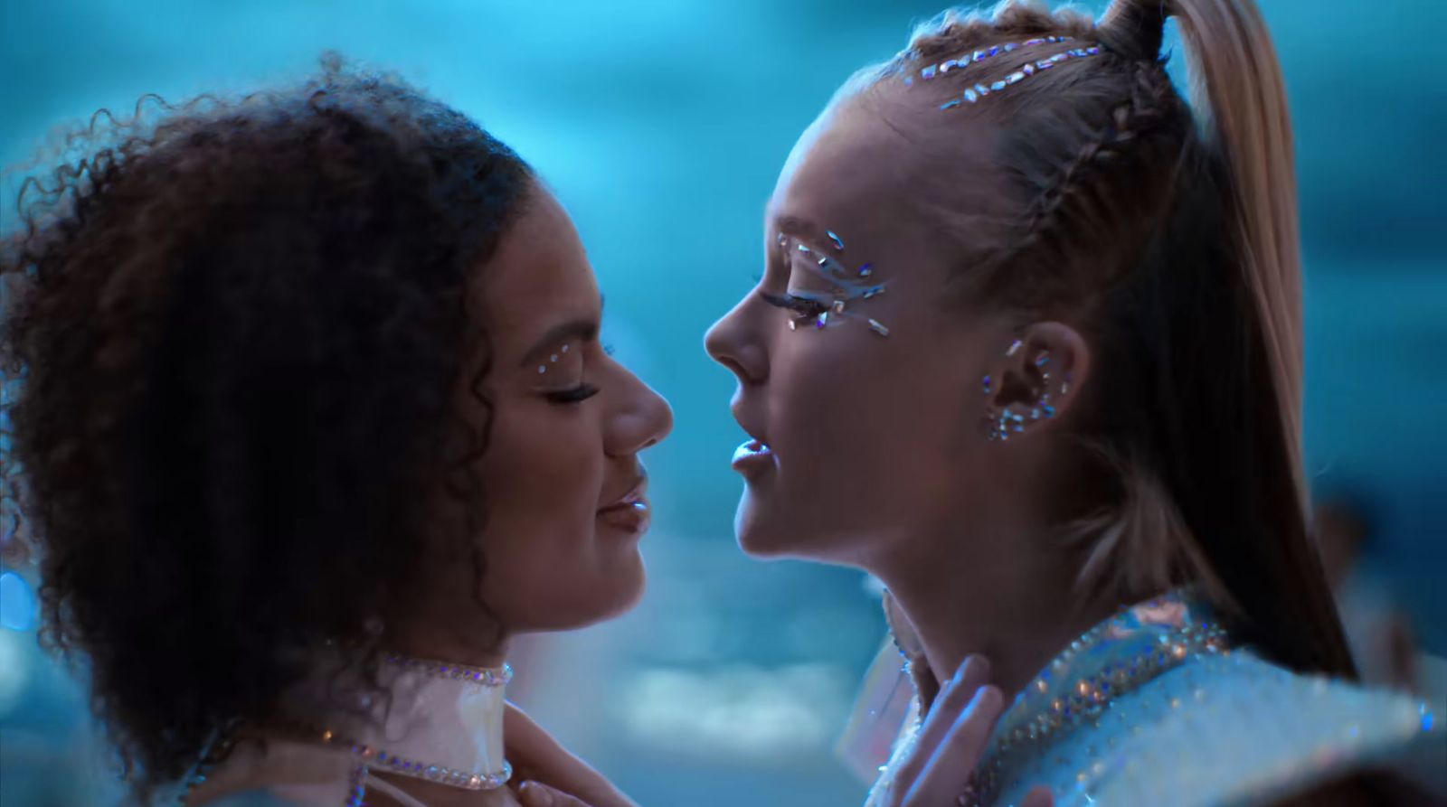Girls As Kiss Girls As Kiss