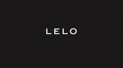 a black and white photo of the word leo