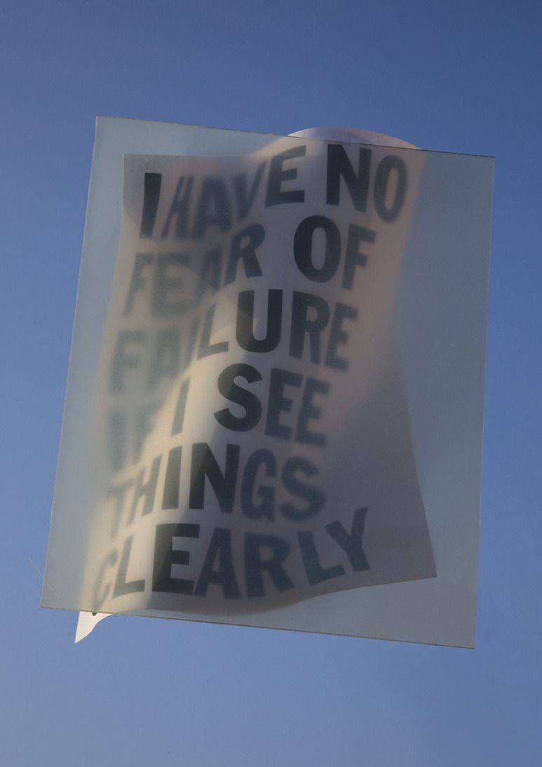 a sign that says i have no fear of future see things clearly