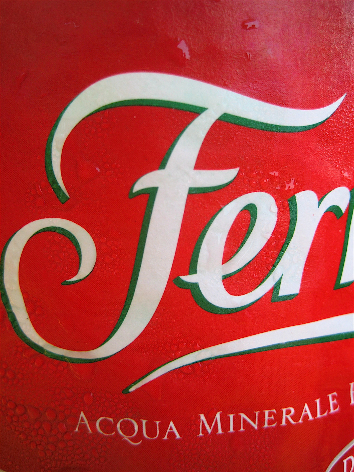 a close up of a can of ferme