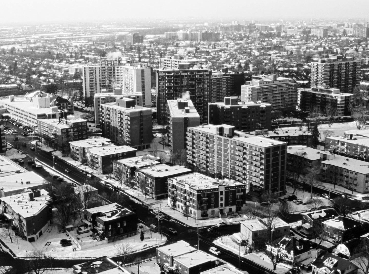 a black and white photo of a city