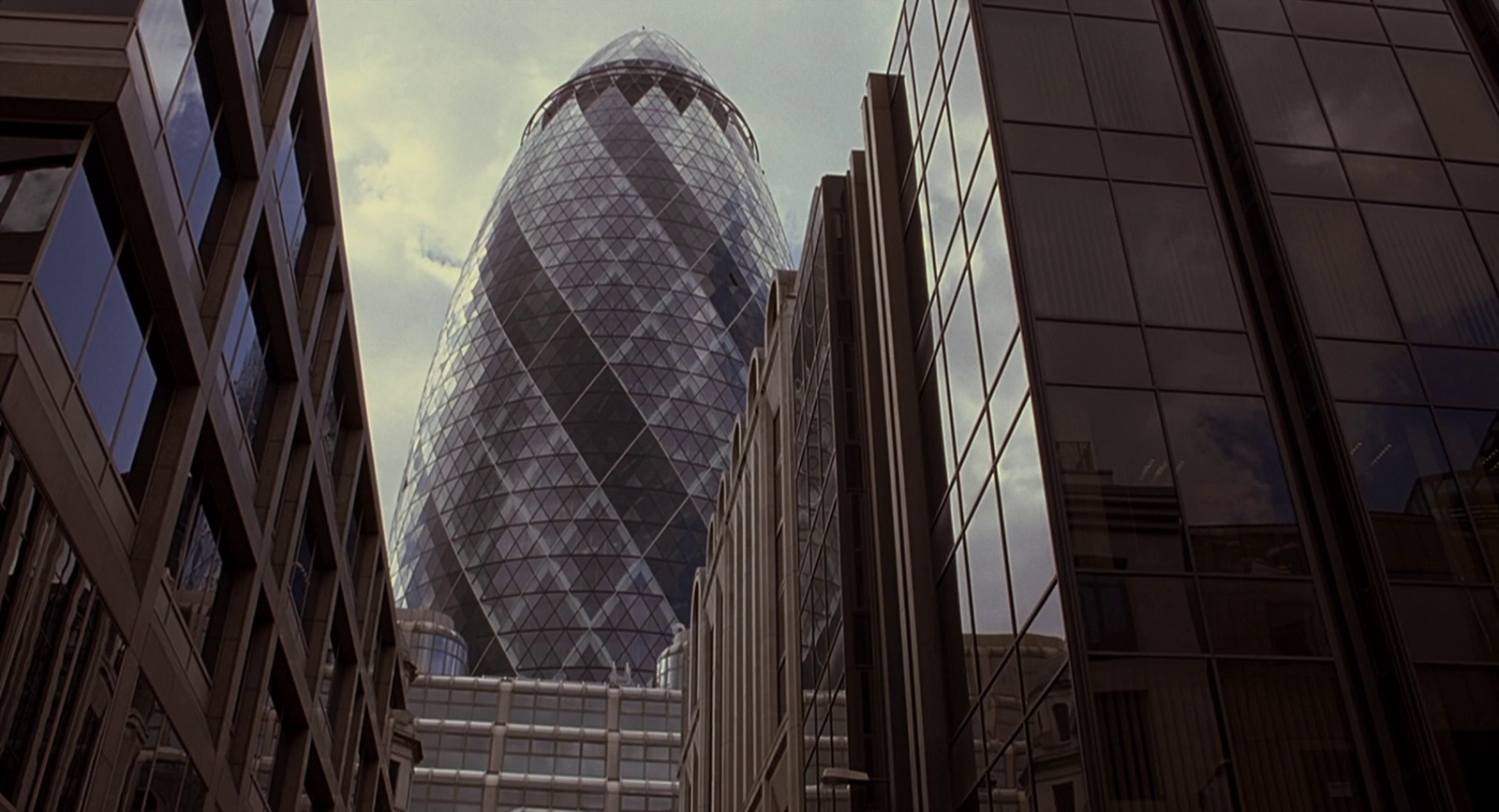 a group of buildings that are next to each other