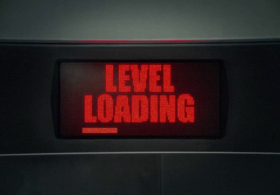 a red sign that says level loading on it